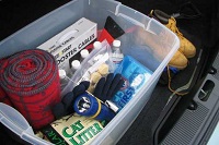 a winter emergency car kit is essential for safe winter travels